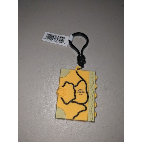 Hocus Pocus SpellBook Mystery Bag Clip - Picture 2 of 2